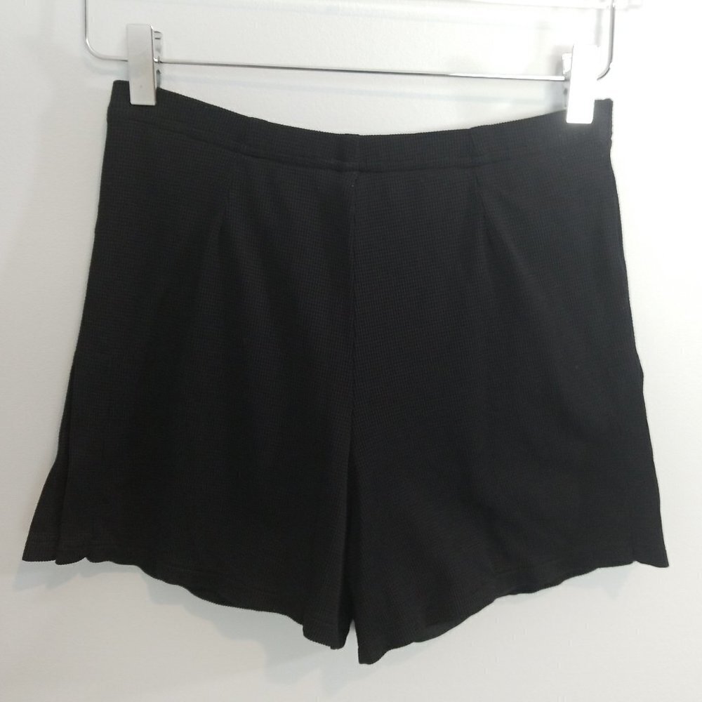 Tail Tennis Black Lined Textured Waffle Shorts Small